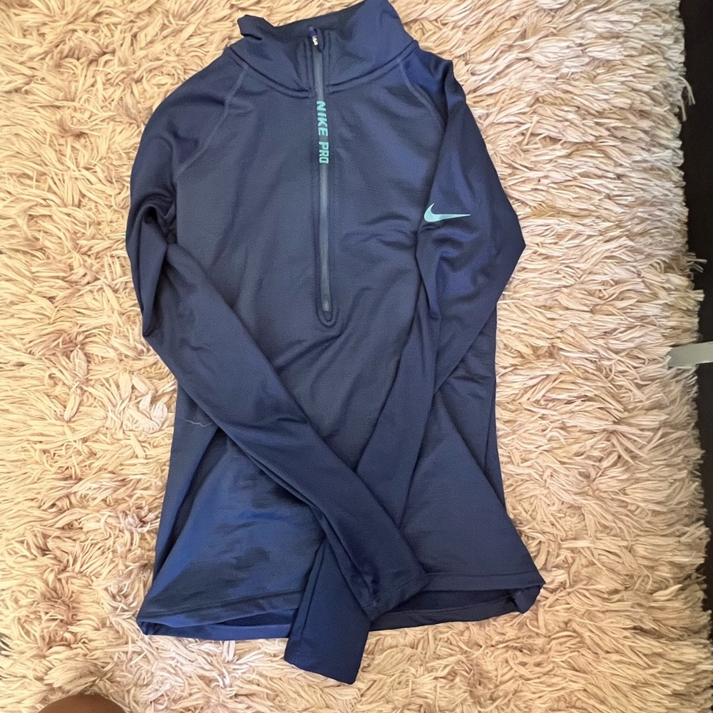 Nike sweatshirt